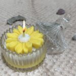Candy jar with daisy flower